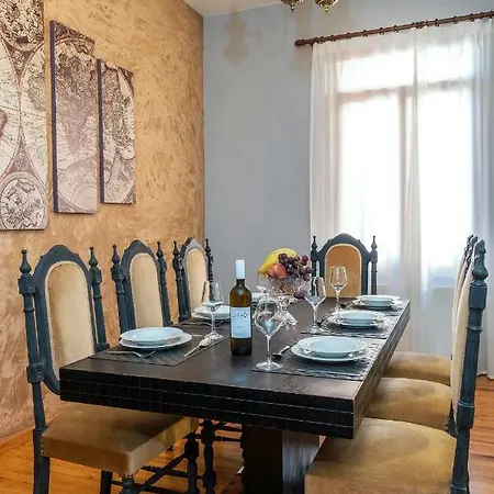 Casa D'aquila * La Canée